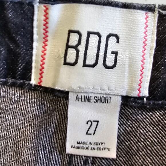 BDG Urban Outfitters Asymmetrical A-Line Cutoff Denim Short Black Size 27 - Picture 9 of 10